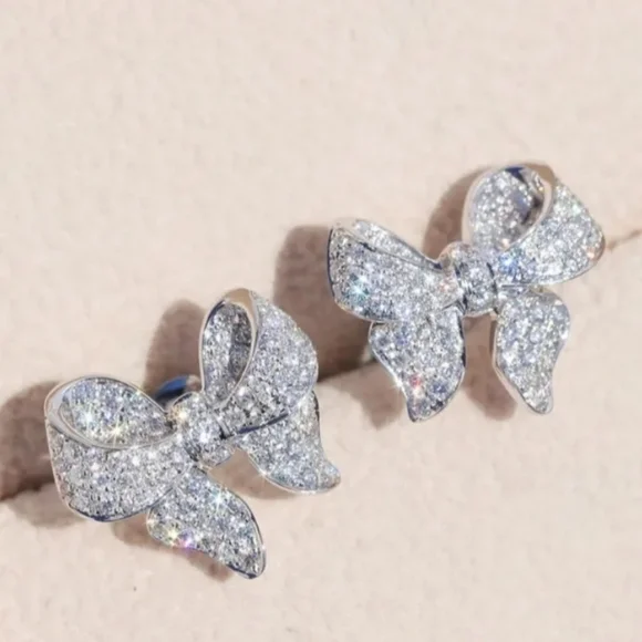 TINY LITTLE BOWS!! - Picture 5 of 9